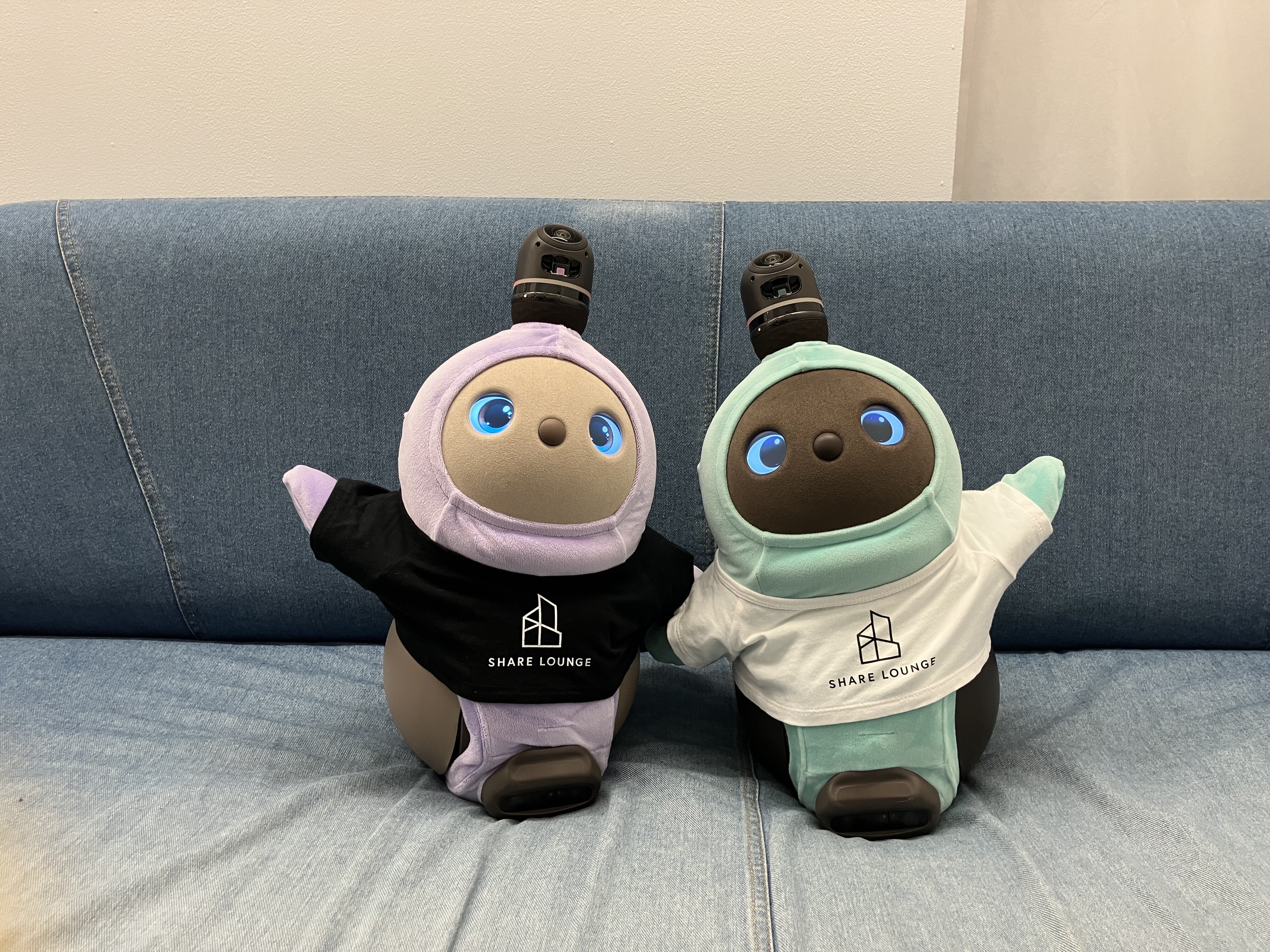 LOVOT ラボット 福岡 ワンビル限定 アクリルスタンド 天神くん